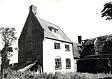 Chesnut Farm, Hempnall. A well-preserved late medieval hall house with an added chimneystack.  © Norfolk Museums & Archaeology Service